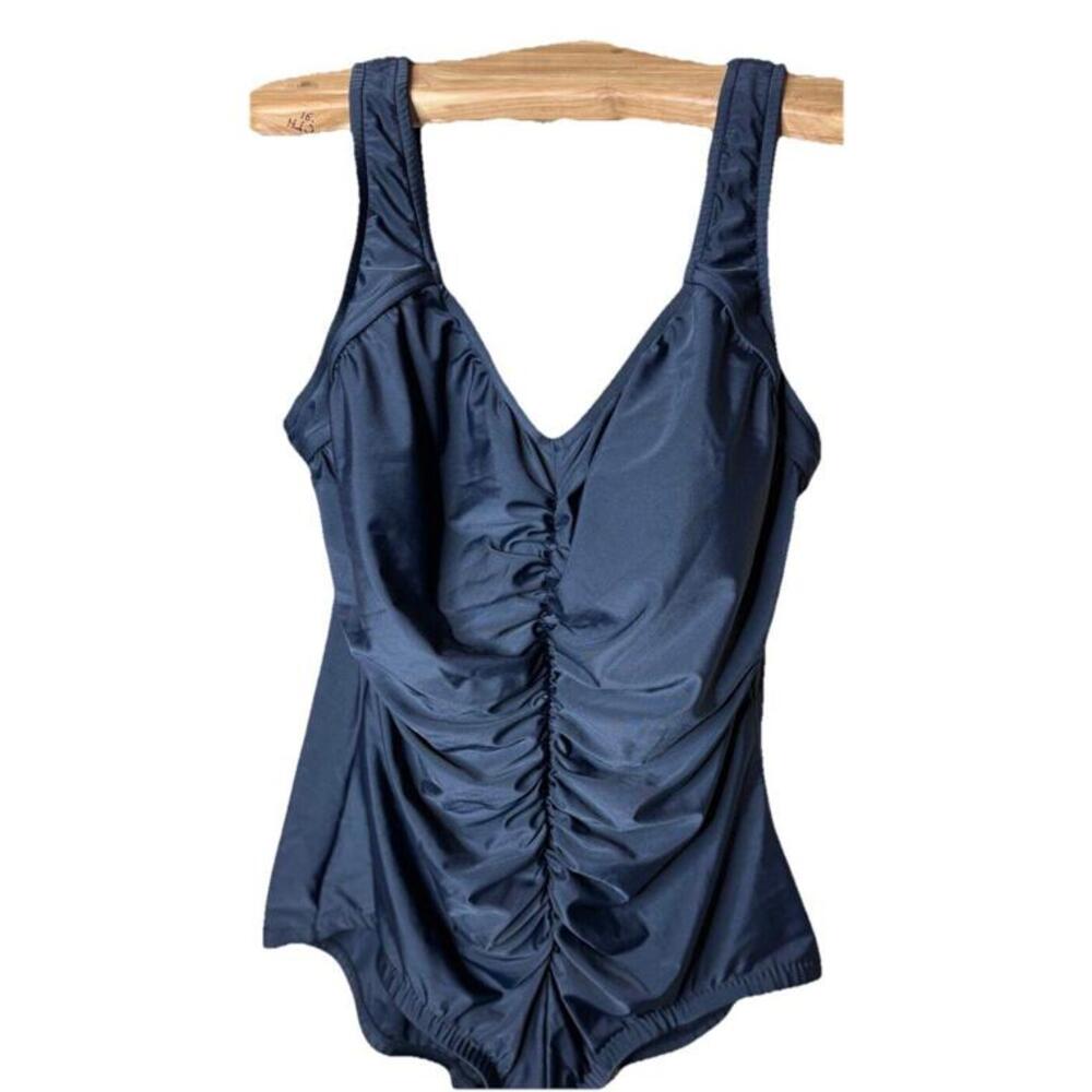Azul Maxine Hollywood Black One-Piece Size 24W Black Swimming Bathing‎ Suit